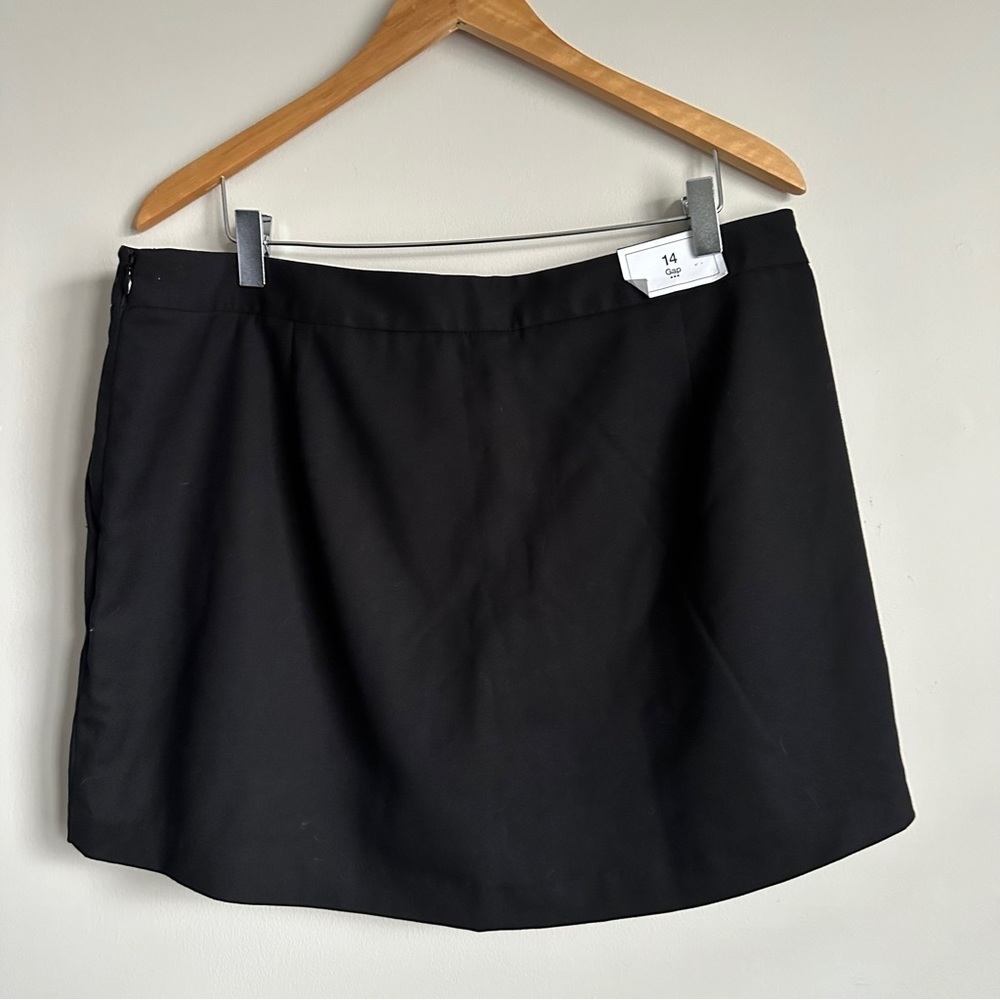 NWT Gap Open Front Black Dress Shorts Skort - Size 14 - Picture 4 of 7